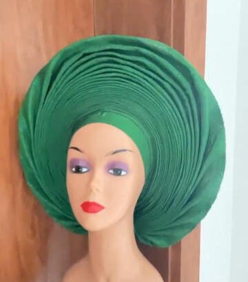 White and brown drops beaded flower vase